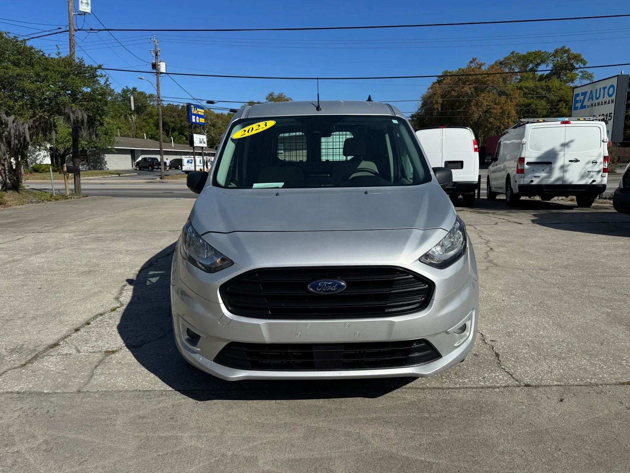 Used 2023 Ford Transit Connect XLT FWD image 3