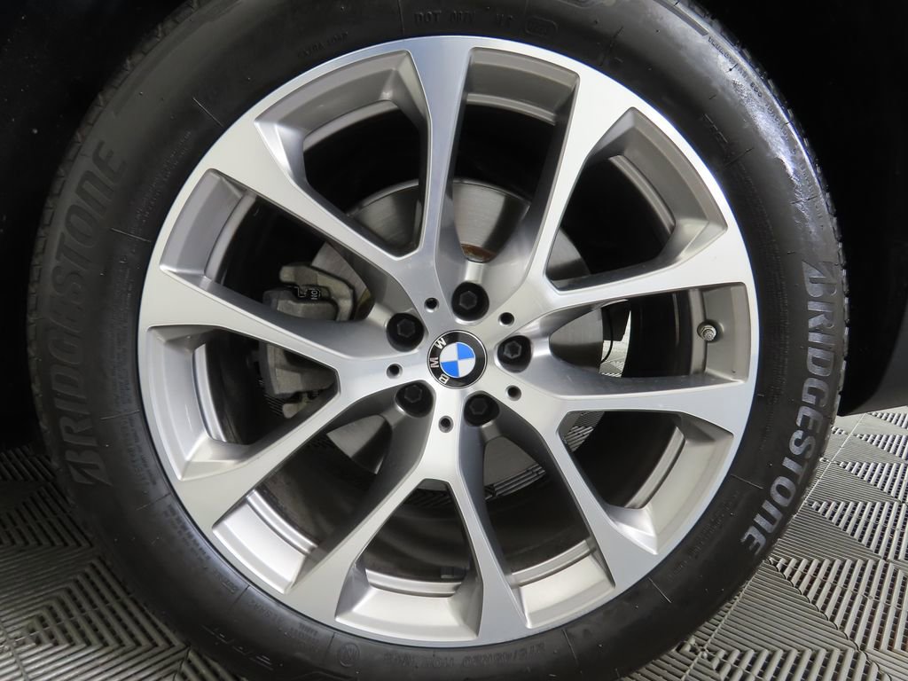 Used 2019 BMW X5 xDrive40i w/ Premium Package 2 image 31