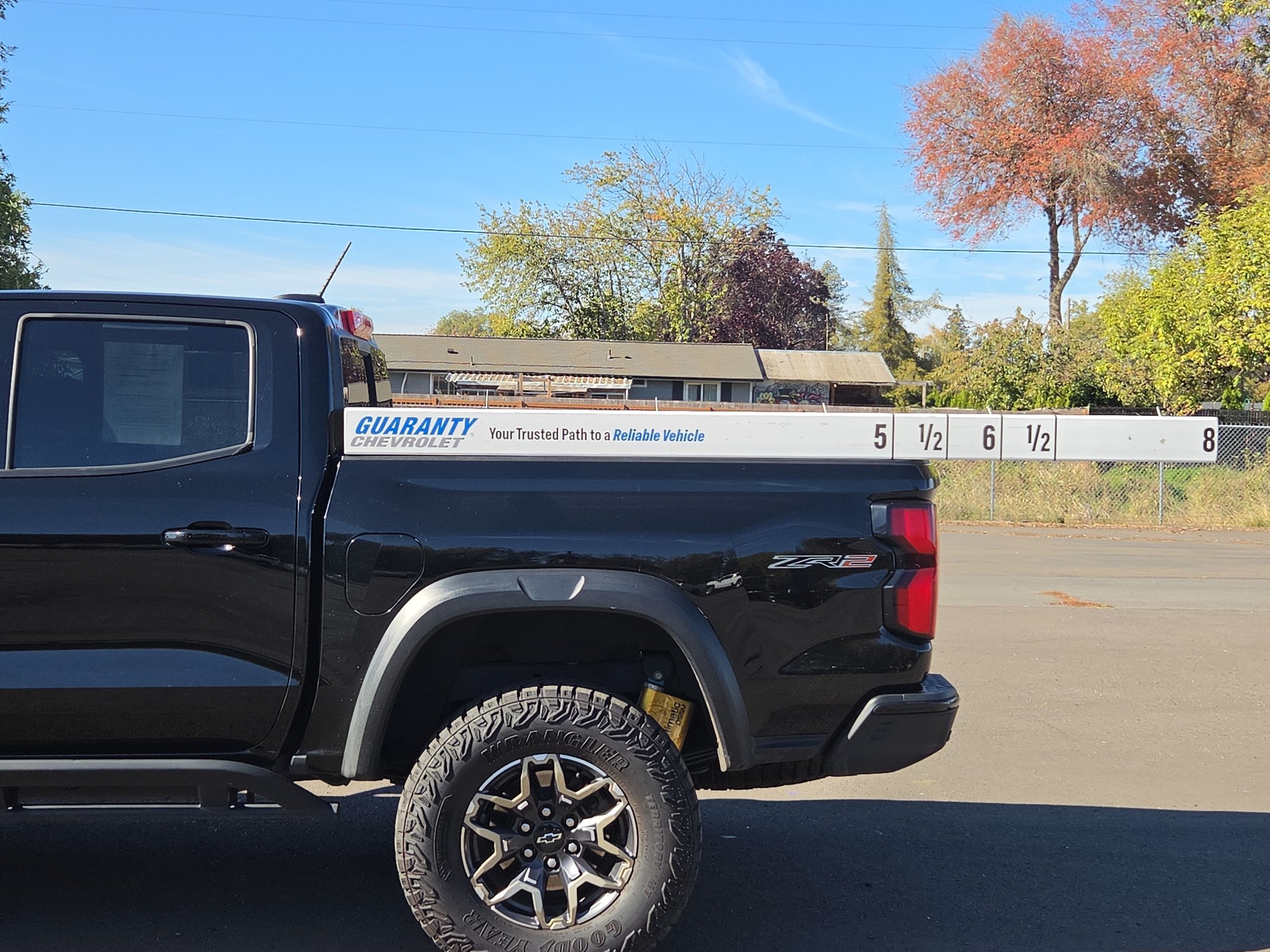 Used 2023 Chevrolet Colorado ZR2 w/ ZR2 Convenience Package III AWD/4WD image 7