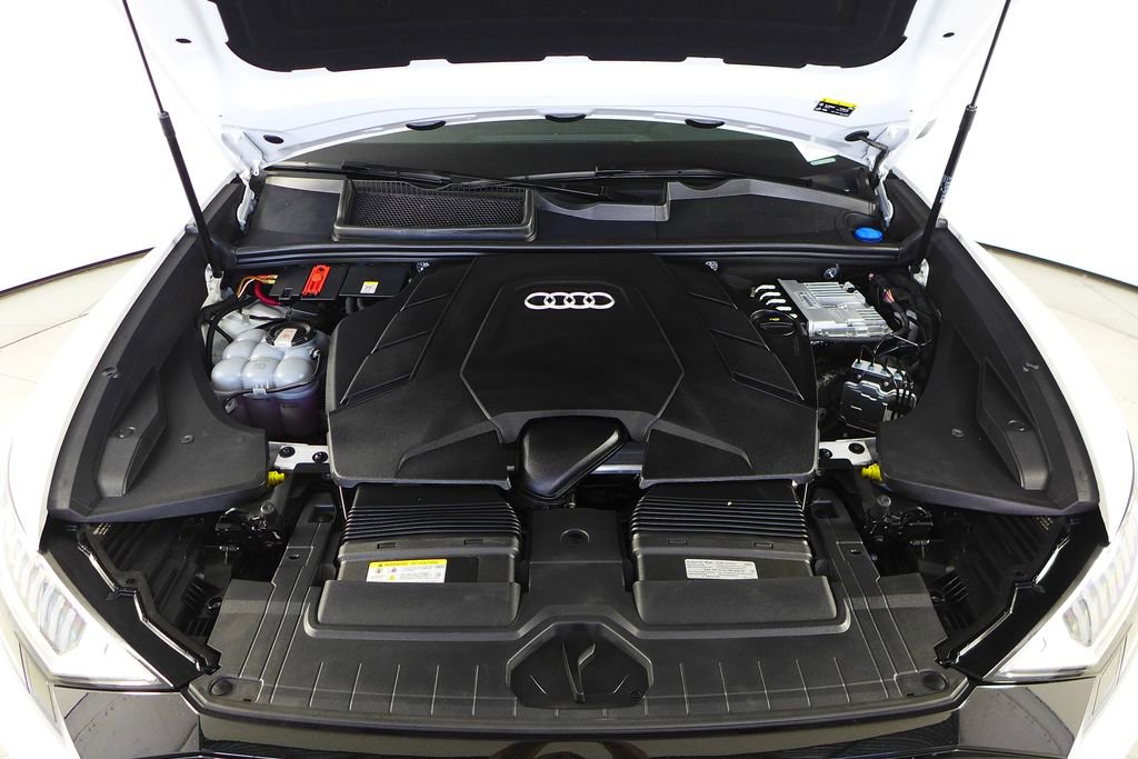 Used 2023 Audi Q8 Premium Plus w/ Premium Plus Package image 6