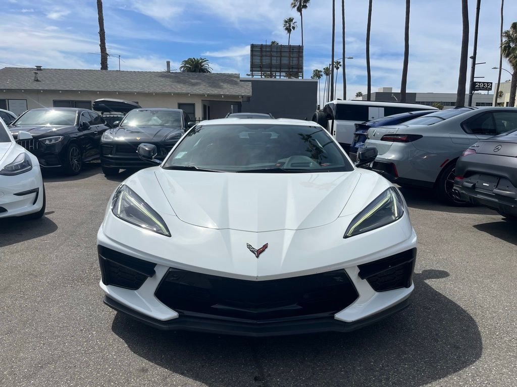 Used 2021 Chevrolet Corvette Stingray Preferred Cpe w/ Z51 Performance Package RWD image 2