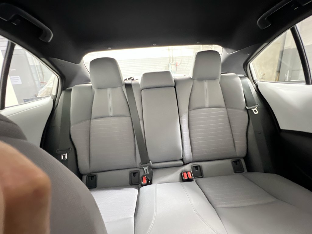 Used 2026 Toyota Corolla SE FWD image 30