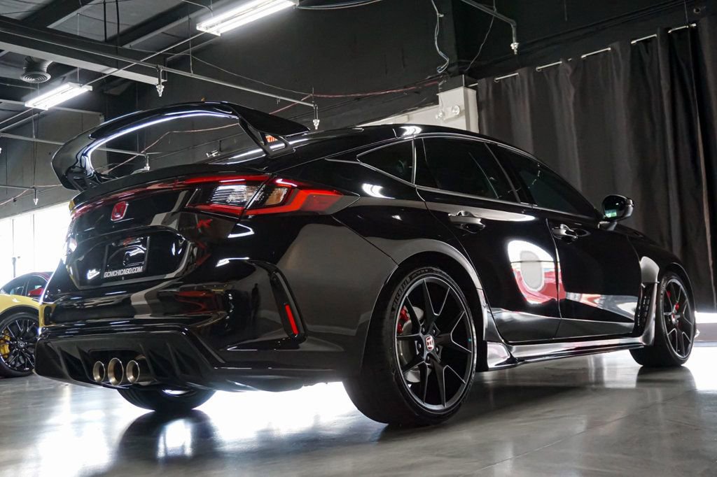 Used 2025 Honda Civic Type R image 7