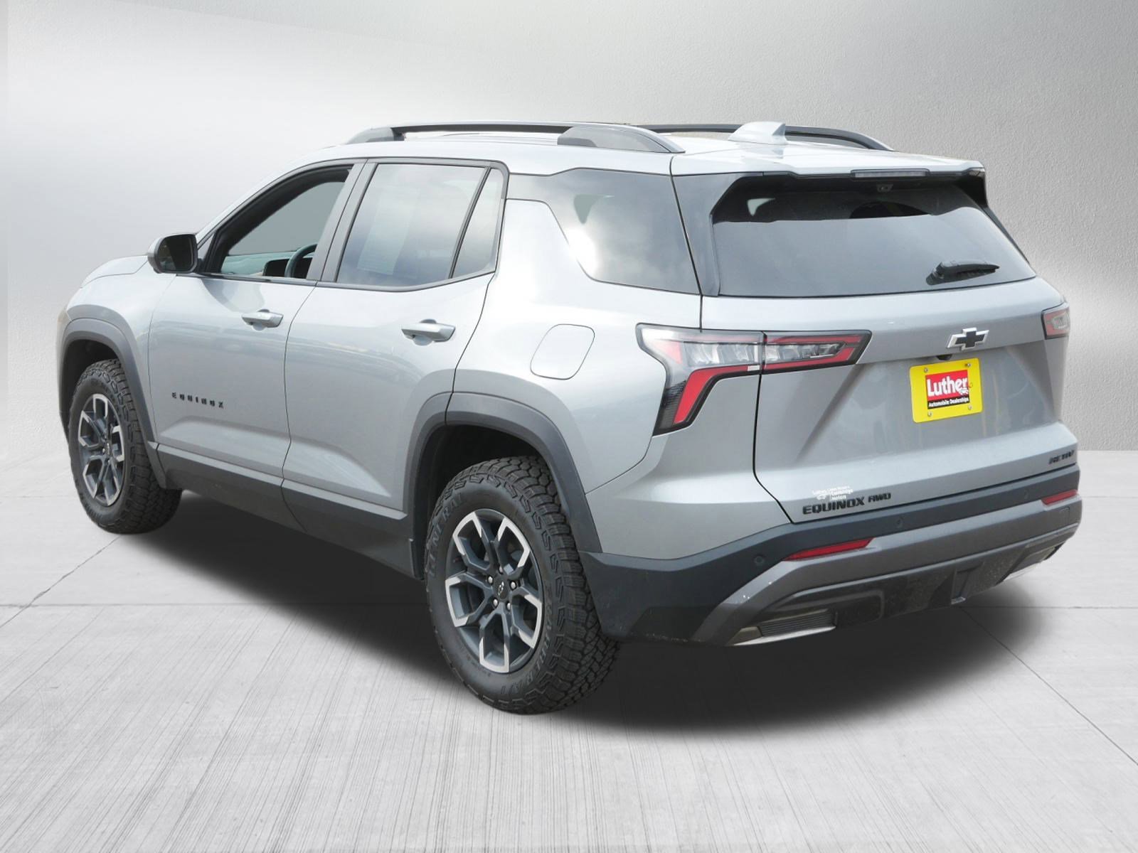 Used 2025 Chevrolet Equinox ACTIV w/ Safety and Technology Package image 5