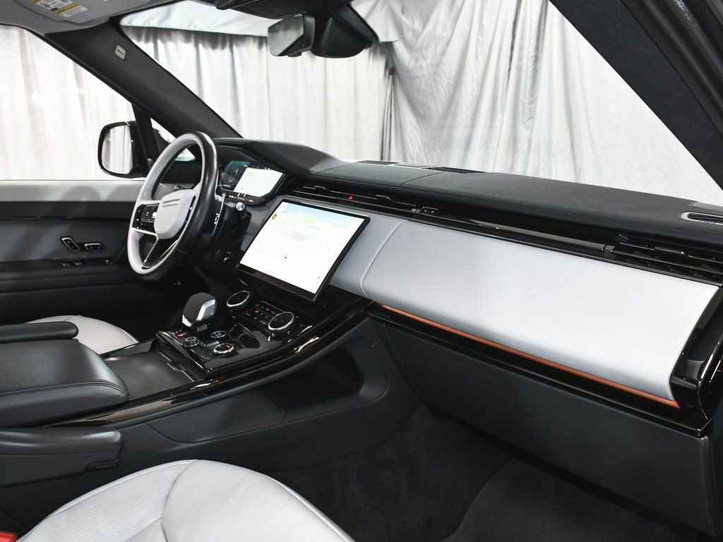 Used 2023 Land Rover Range Rover Sport SE Dynamic image 61
