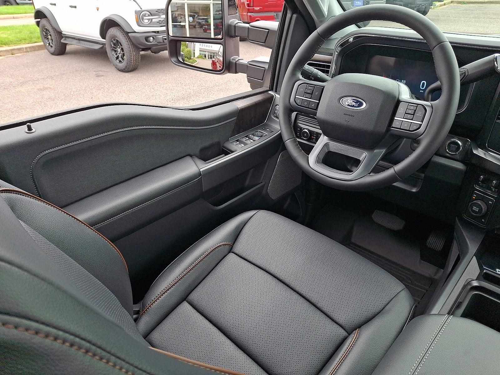 Used 2026 Ford F450 Lariat AWD/4WD image 13
