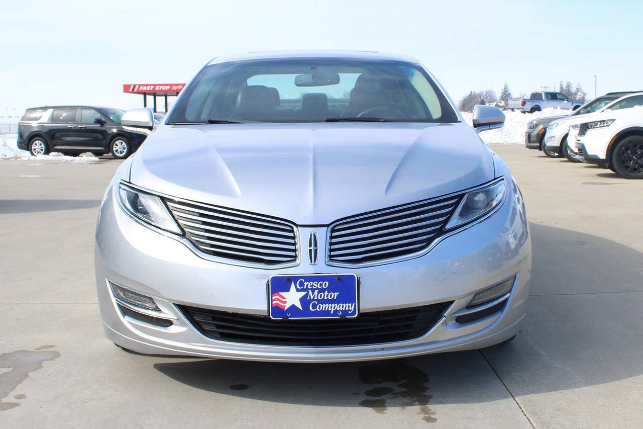 Used 2013 Lincoln MKZ FWD image 2