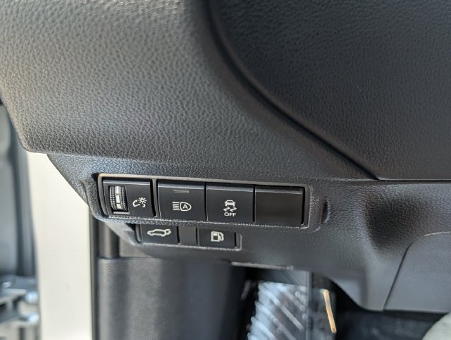 Certified 2023 Toyota Corolla Cross AWD Hybrid w/ Convenience Package image 24