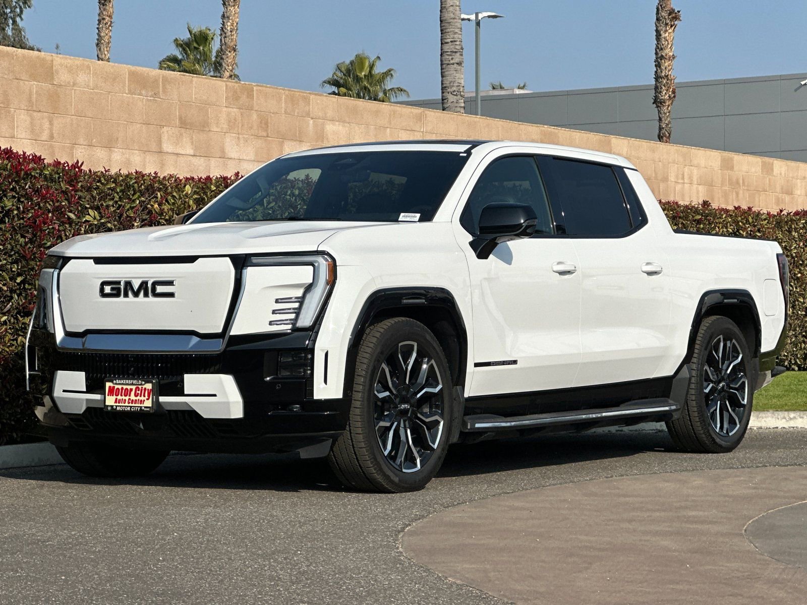 New 2025 GMC Sierra EV Denali image 8
