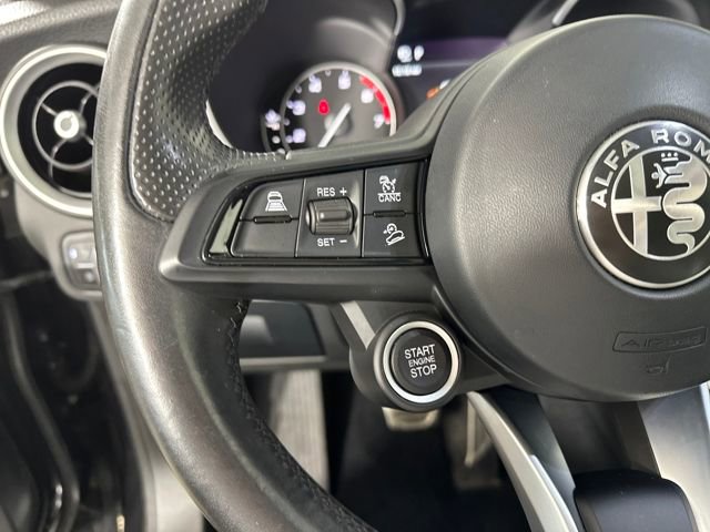 Used 2022 Alfa Romeo Stelvio Ti image 15