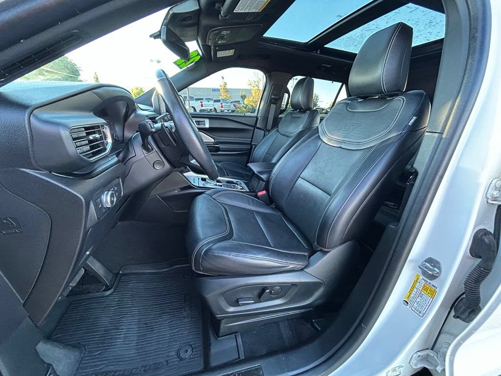 Used 2022 Ford Explorer ST w/ Technology Package AWD/4WD image 12