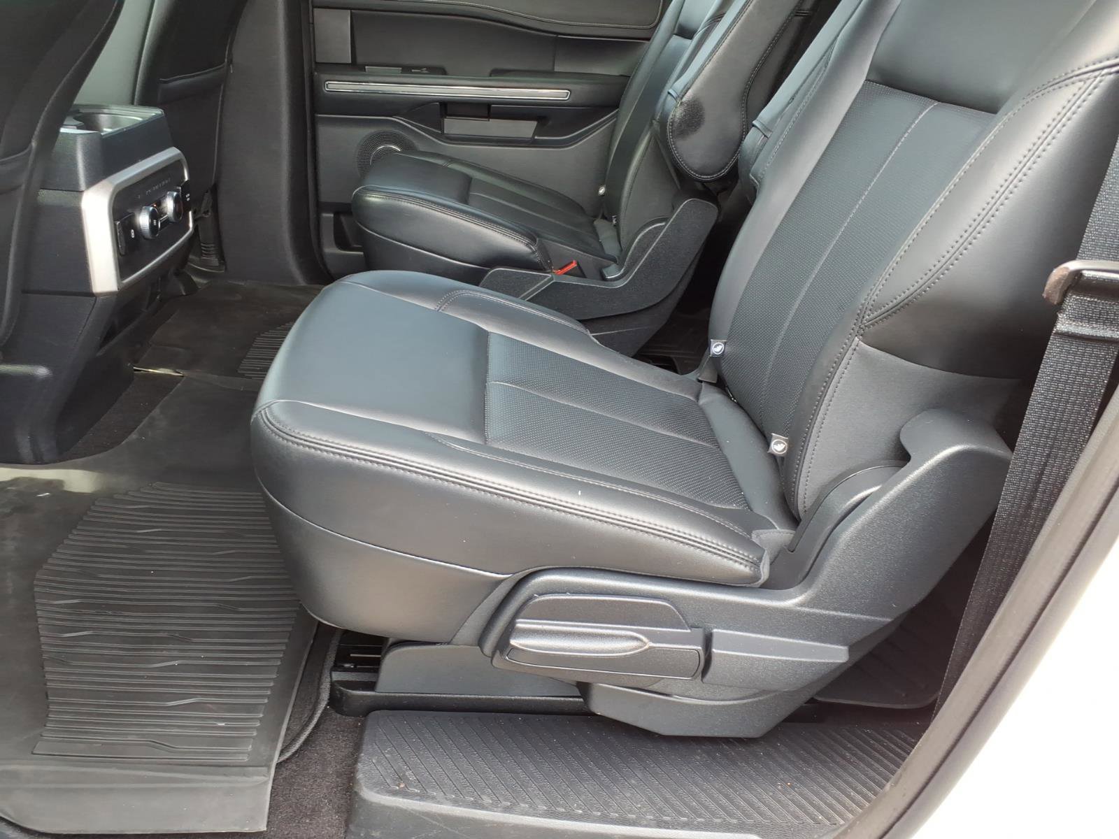 Used 2023 Ford Expedition Max XLT AWD/4WD image 13