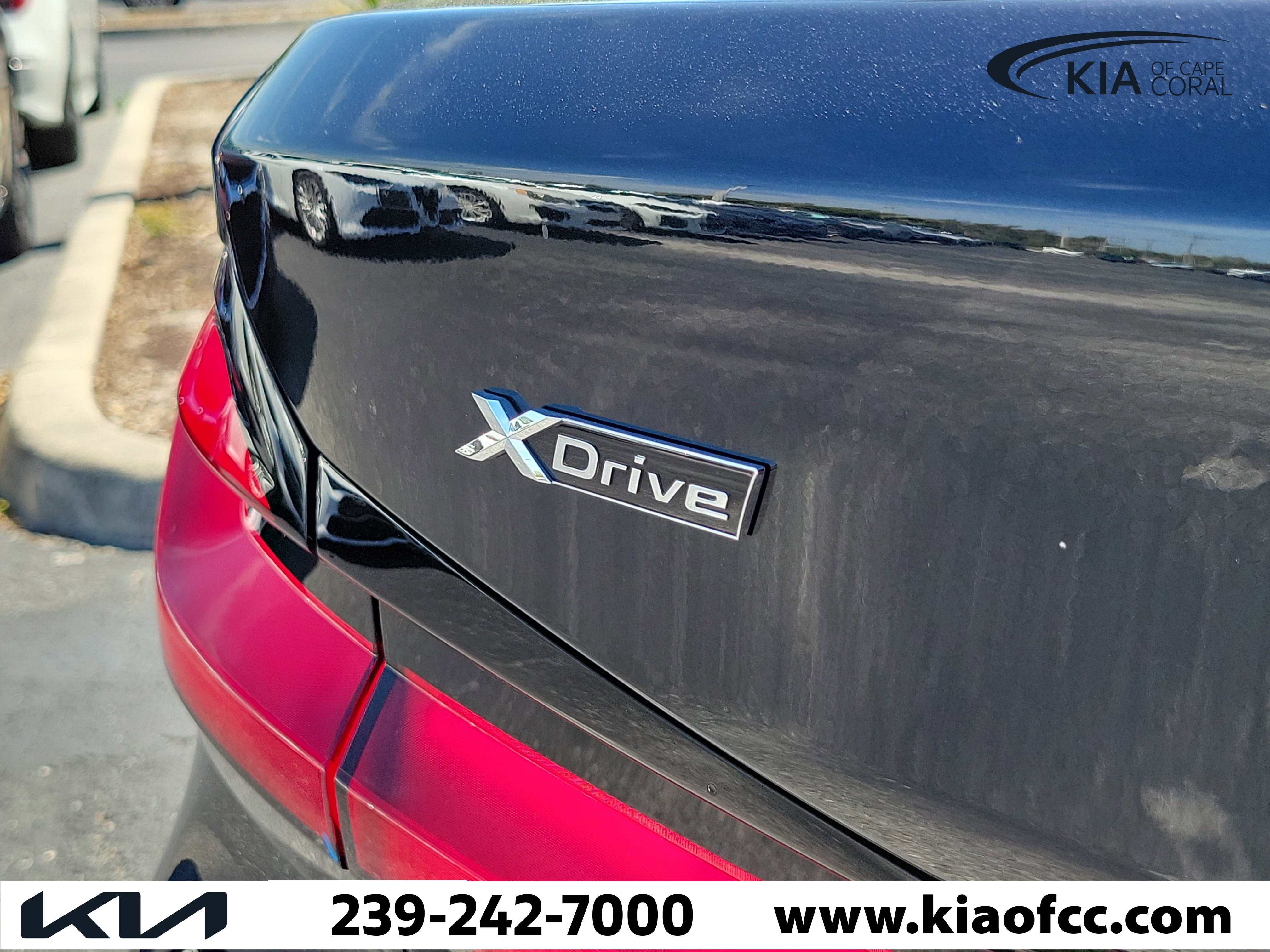 Used 2022 BMW 530i xDrive w/ Premium Package image 10