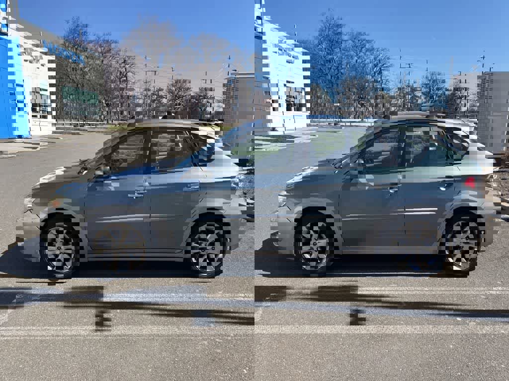 Used 2009 Subaru Impreza Outback Sport image 2