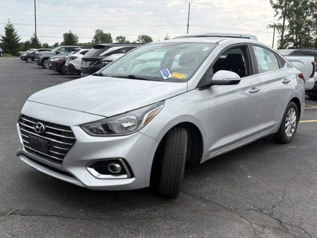 Used 2022 Hyundai Accent SEL FWD image 3