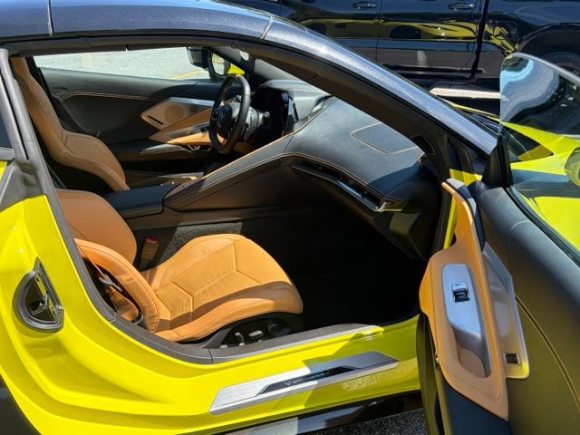 Used 2021 Chevrolet Corvette Stingray Preferred Conv w/ Z51 Performance Package RWD image 33