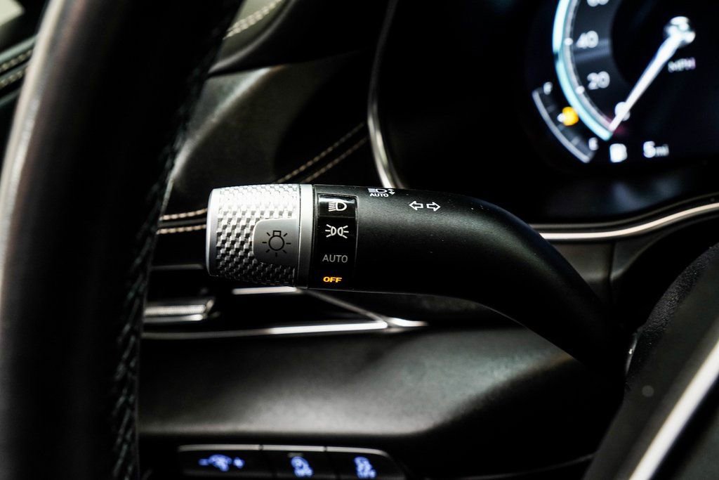 Used 2023 Genesis GV80 2.5T w/ Prestige 20" Package image 39