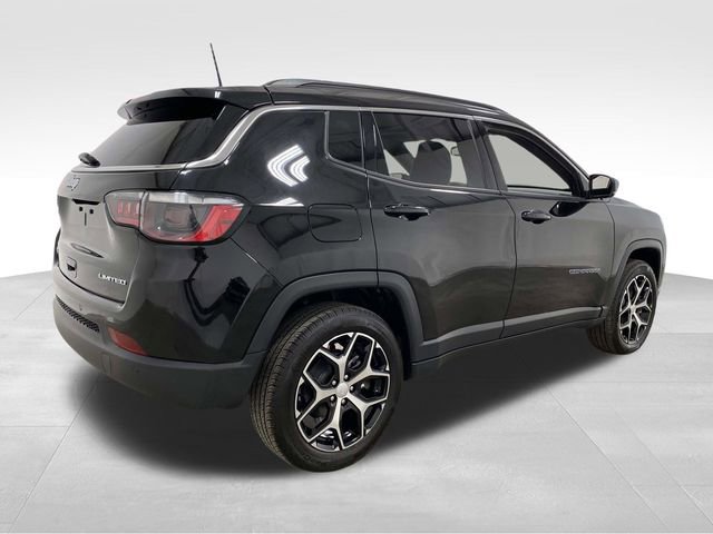 Used 2024 Jeep Compass Limited image 4