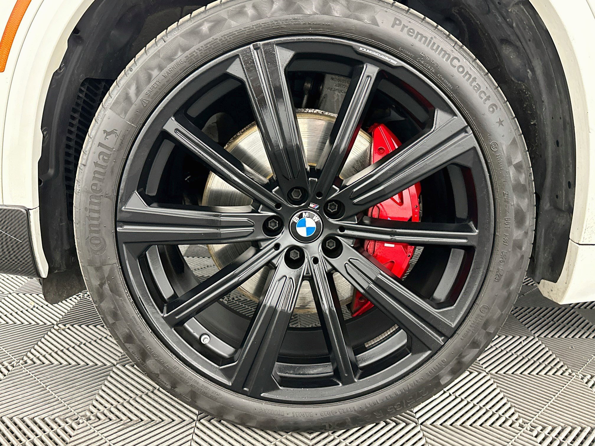 Used 2025 BMW X5 xDrive40i w/ M Sport Package AWD/4WD image 36