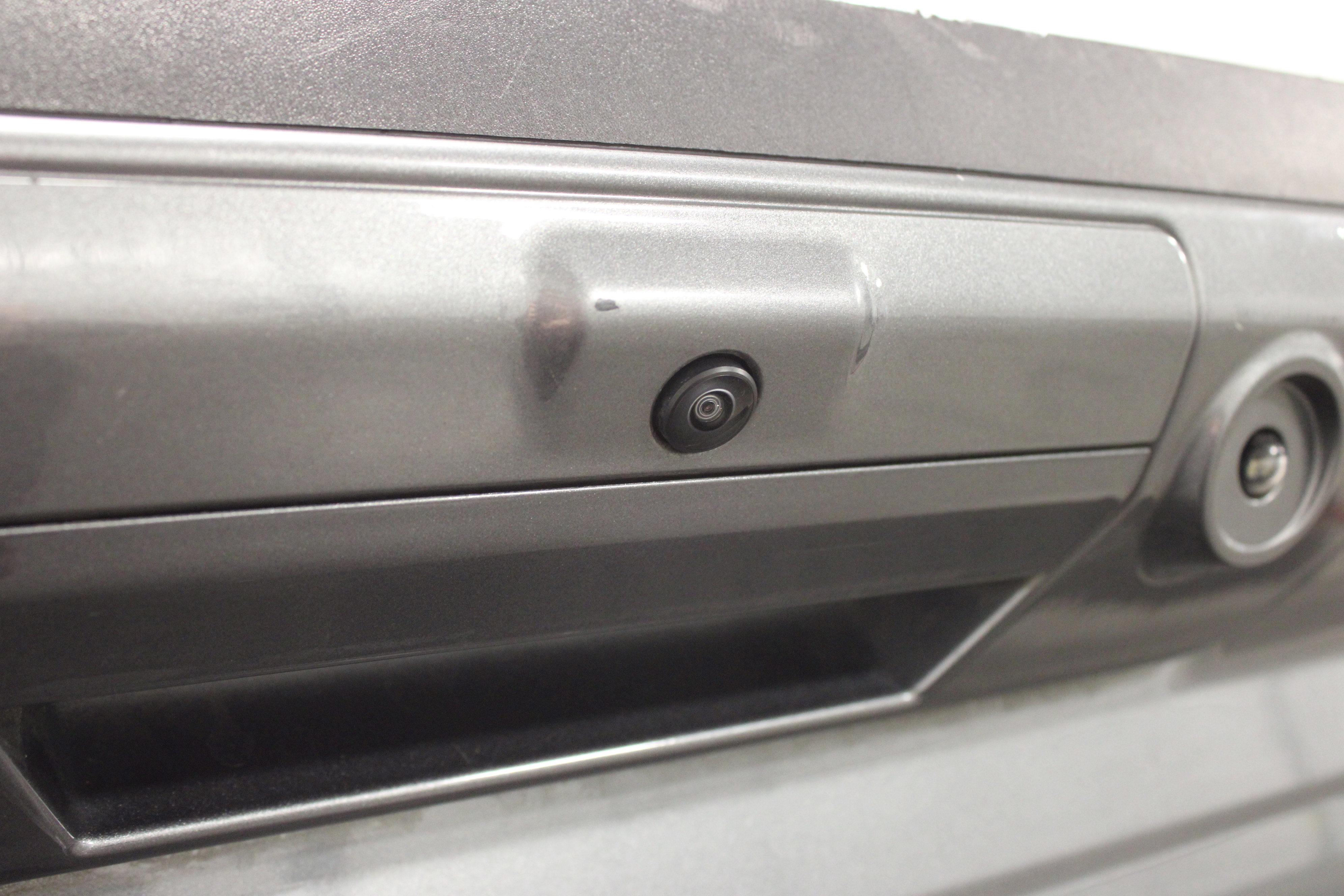 Used 2024 Ford F250 Lariat w/ FX4 Off-Road Package image 12