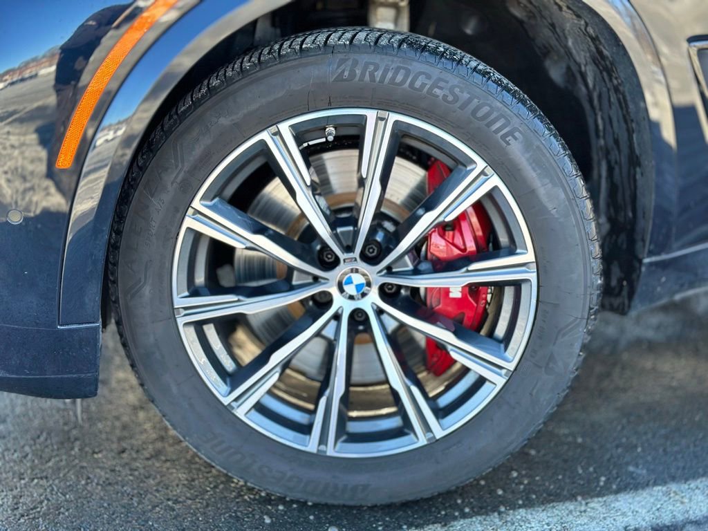 Used 2023 BMW X5 M50i w/ Executive Package image 2