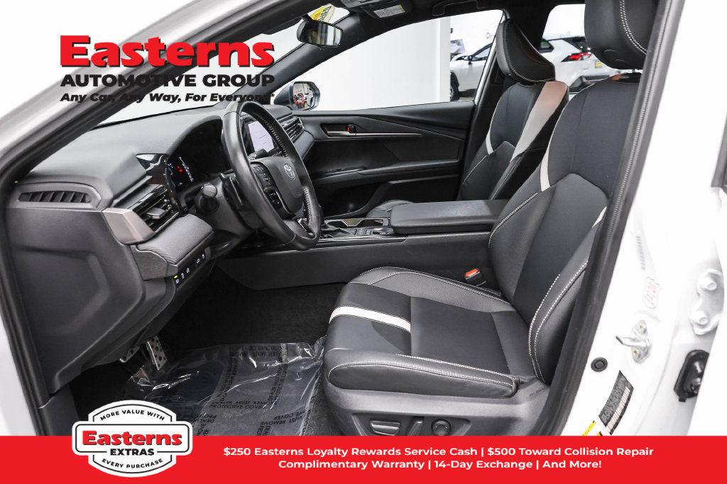Used 2025 Toyota Camry SE FWD image 14
