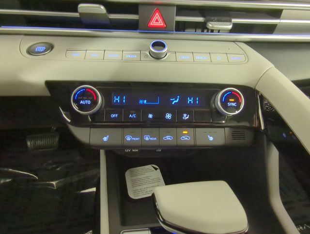 New 2026 Hyundai Elantra Limited image 23