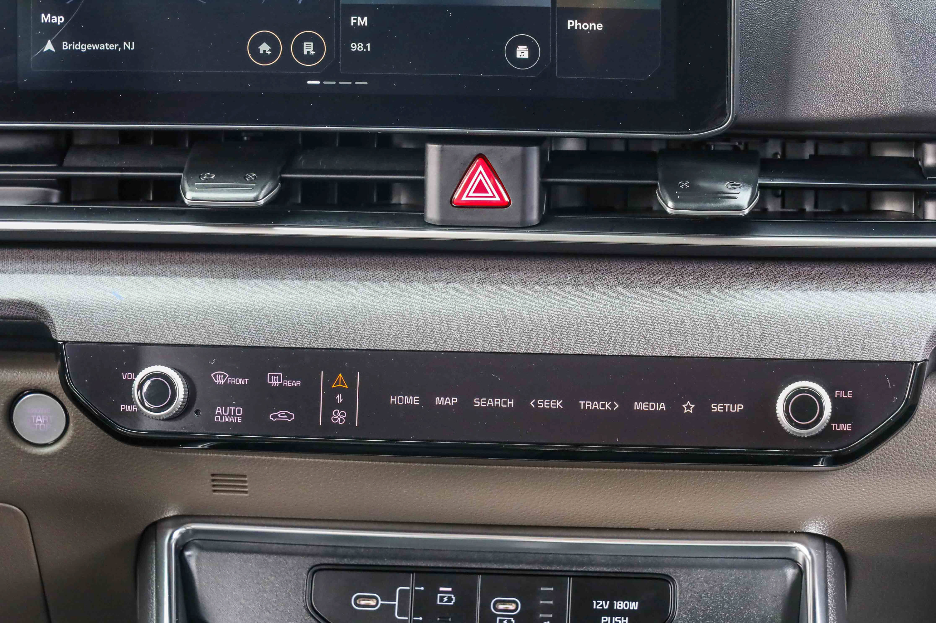 Certified 2026 Kia Carnival EX FWD image 12