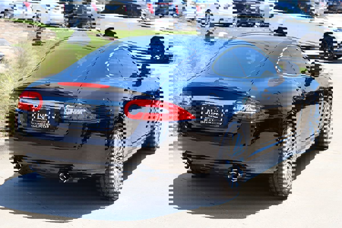 Used 2011 Jaguar XK Coupe image 10