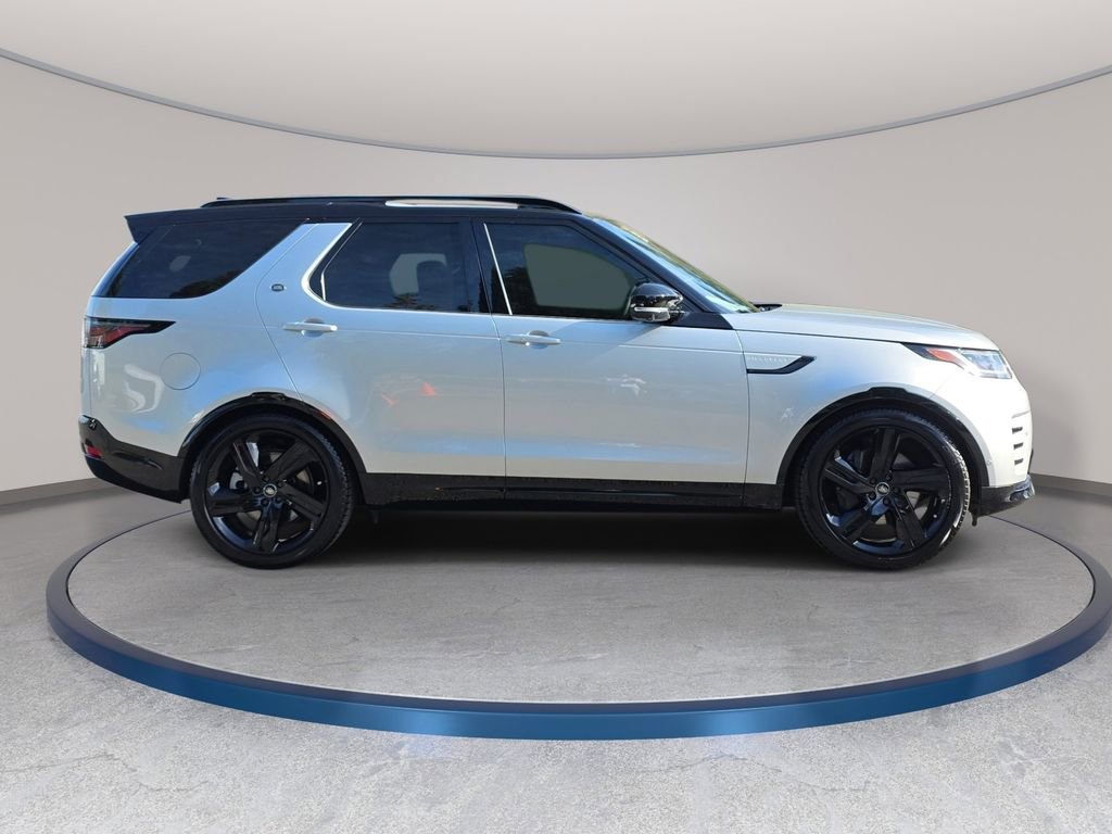 Certified 2024 Land Rover Discovery Dynamic SE AWD/4WD image 5