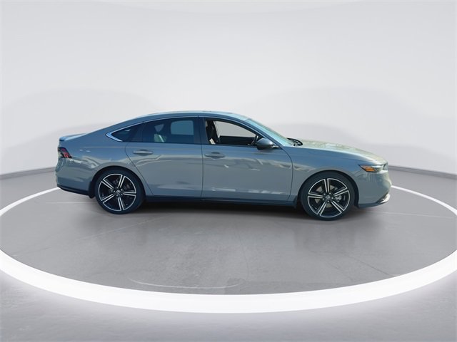 Used 2024 Honda Accord Sport image 9