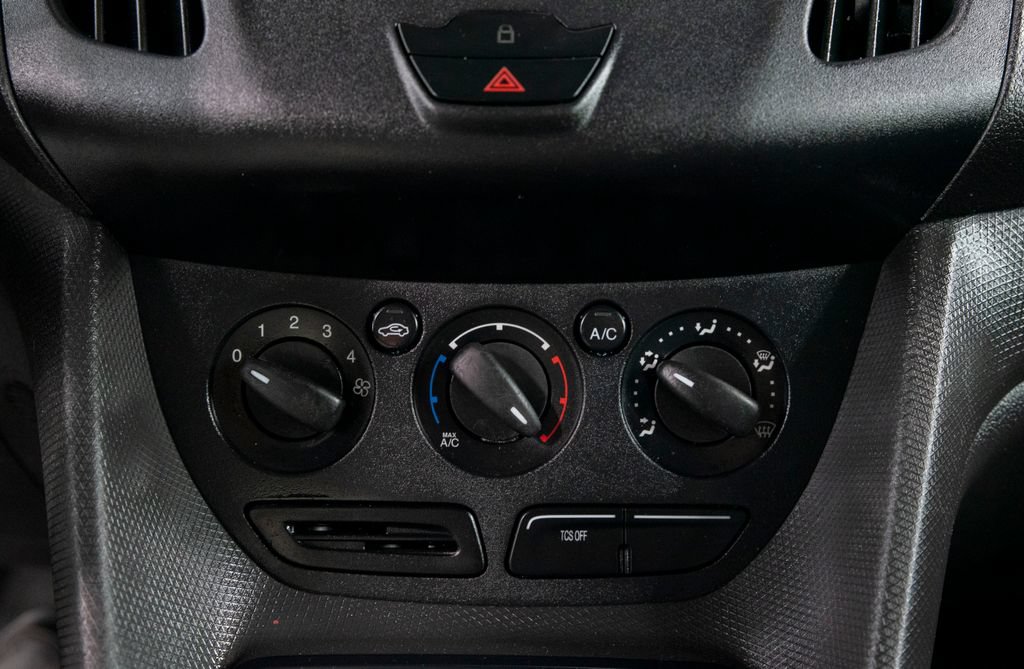 Used 2015 Ford Transit Connect XL FWD image 21