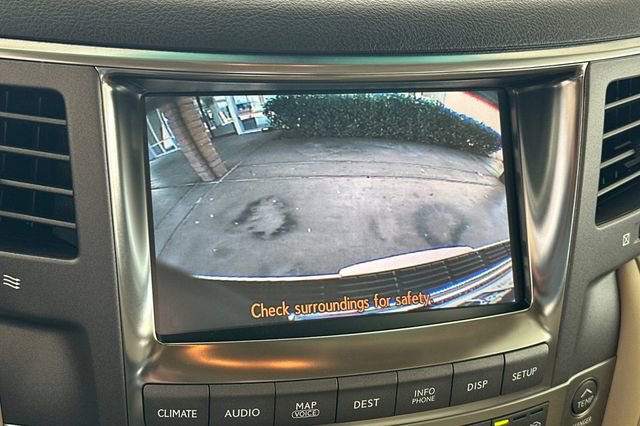 Used 2011 Lexus LX 570 4WD image 25