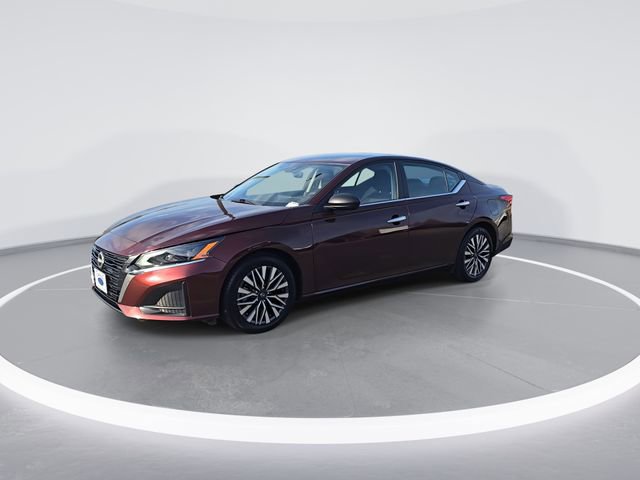 Used 2024 Nissan Altima 2.5 SV FWD image 4