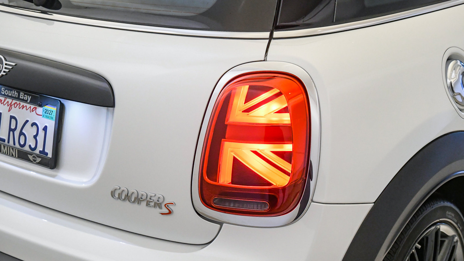 Certified 2024 MINI Cooper S FWD image 11