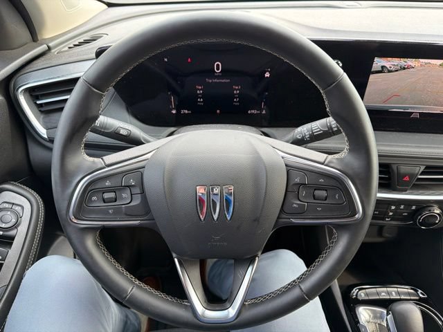 Certified 2024 Buick Encore GX Preferred FWD image 27