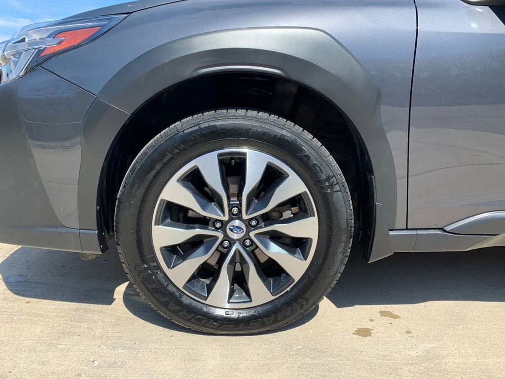 Used 2024 Subaru Outback Touring w/ Popular Package #2 AWD/4WD image 35