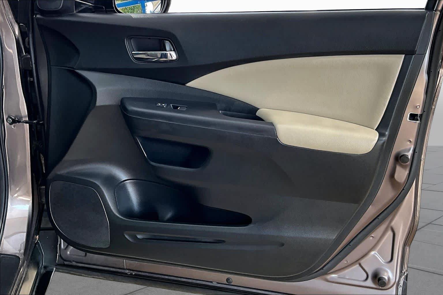 Used 2015 Honda CR-V EX image 22