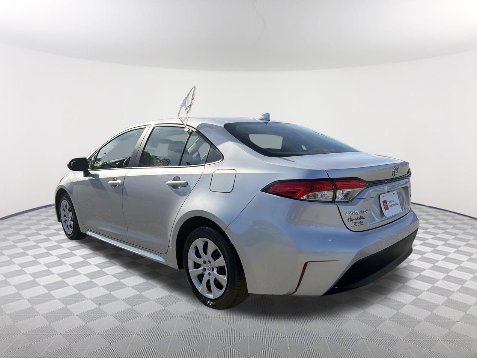 Certified 2025 Toyota Corolla LE w/ Convenience Package FWD image 15