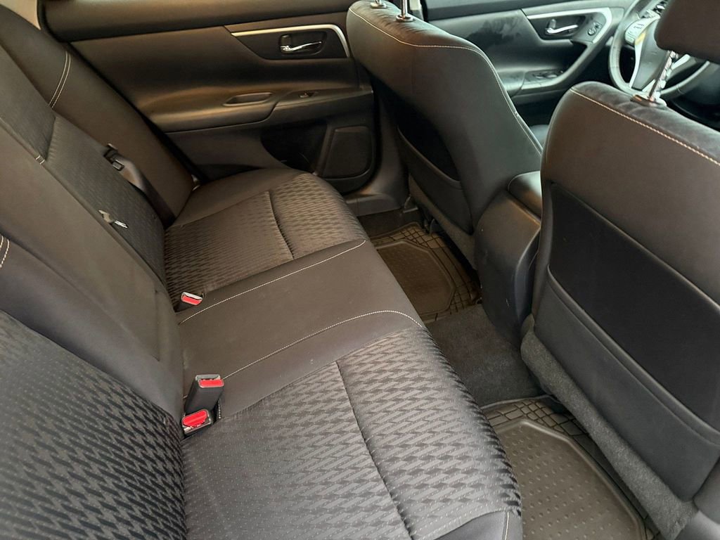 Used 2017 Nissan Altima 2.5 SV image 15