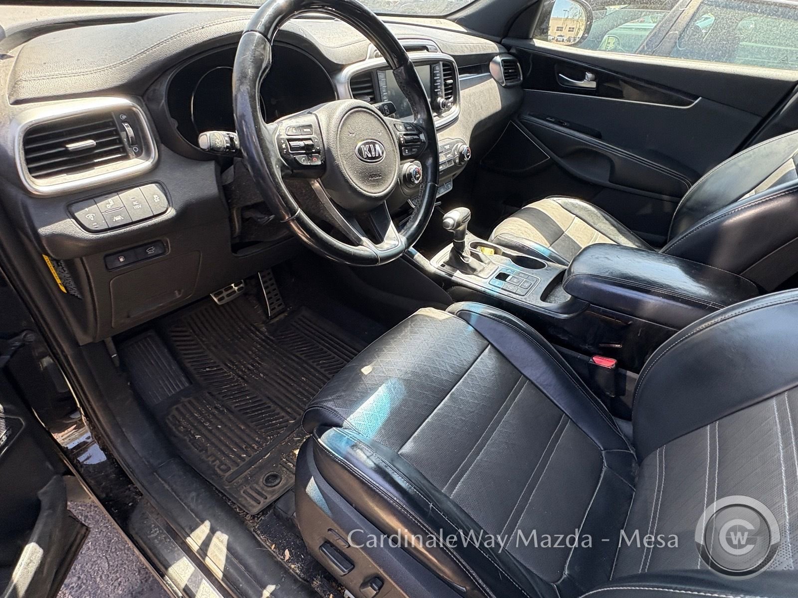 Used 2018 Kia Sorento SX image 10