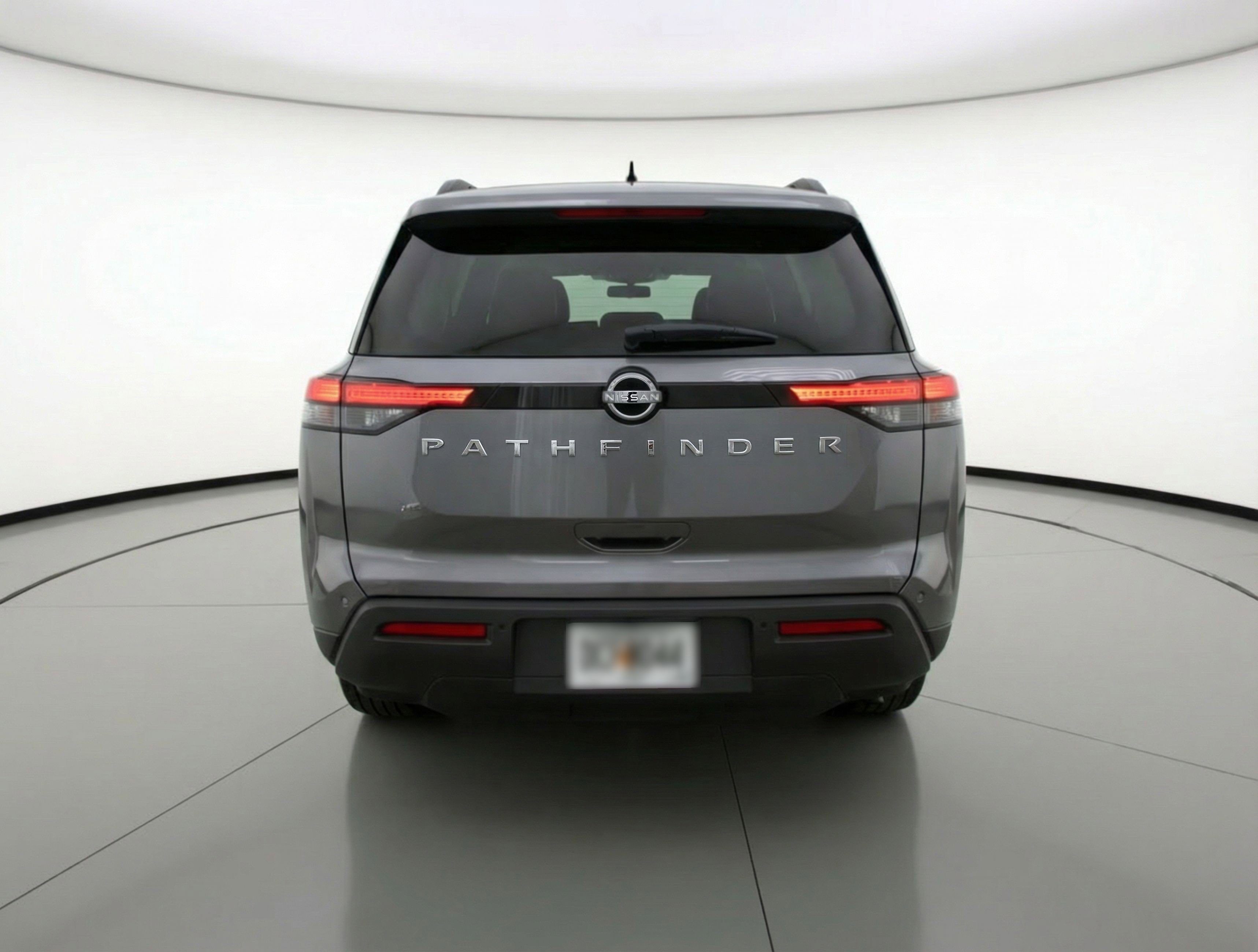 Used 2025 Nissan Pathfinder SV image 7