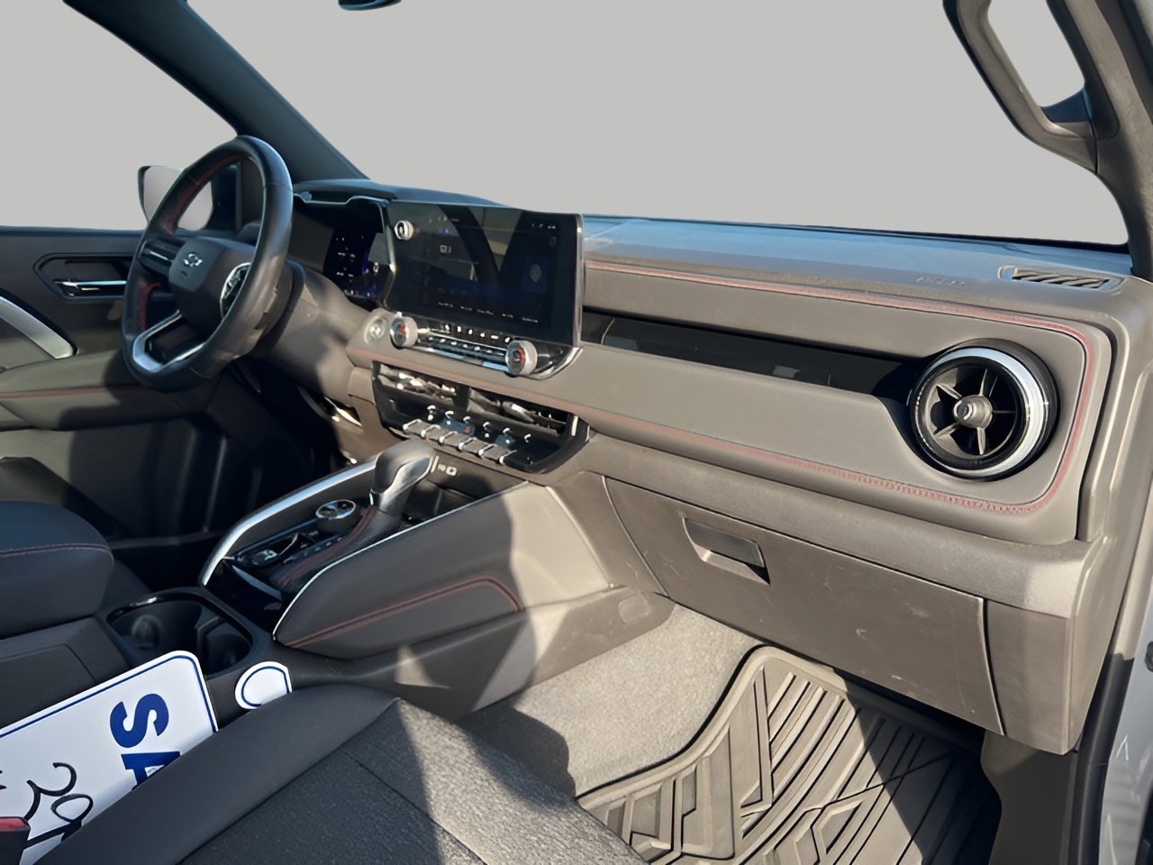 Used 2024 Chevrolet Colorado Z71 w/ Z71 Convenience Package 2 image 38