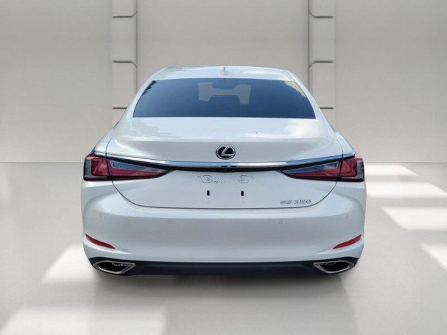 Used 2023 Lexus ES 350 w/ Premium Package FWD image 5
