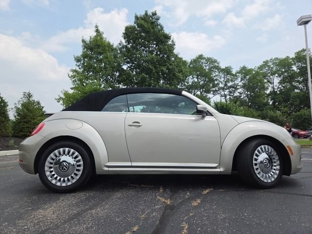 Used 2016 Volkswagen Beetle 1.8T S FWD image 22