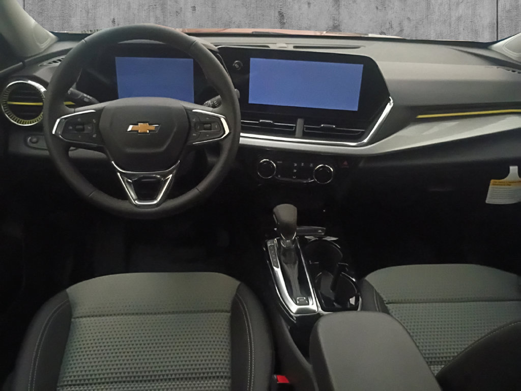 New 2026 Chevrolet Trax LT w/ Sunroof Package FWD image 10