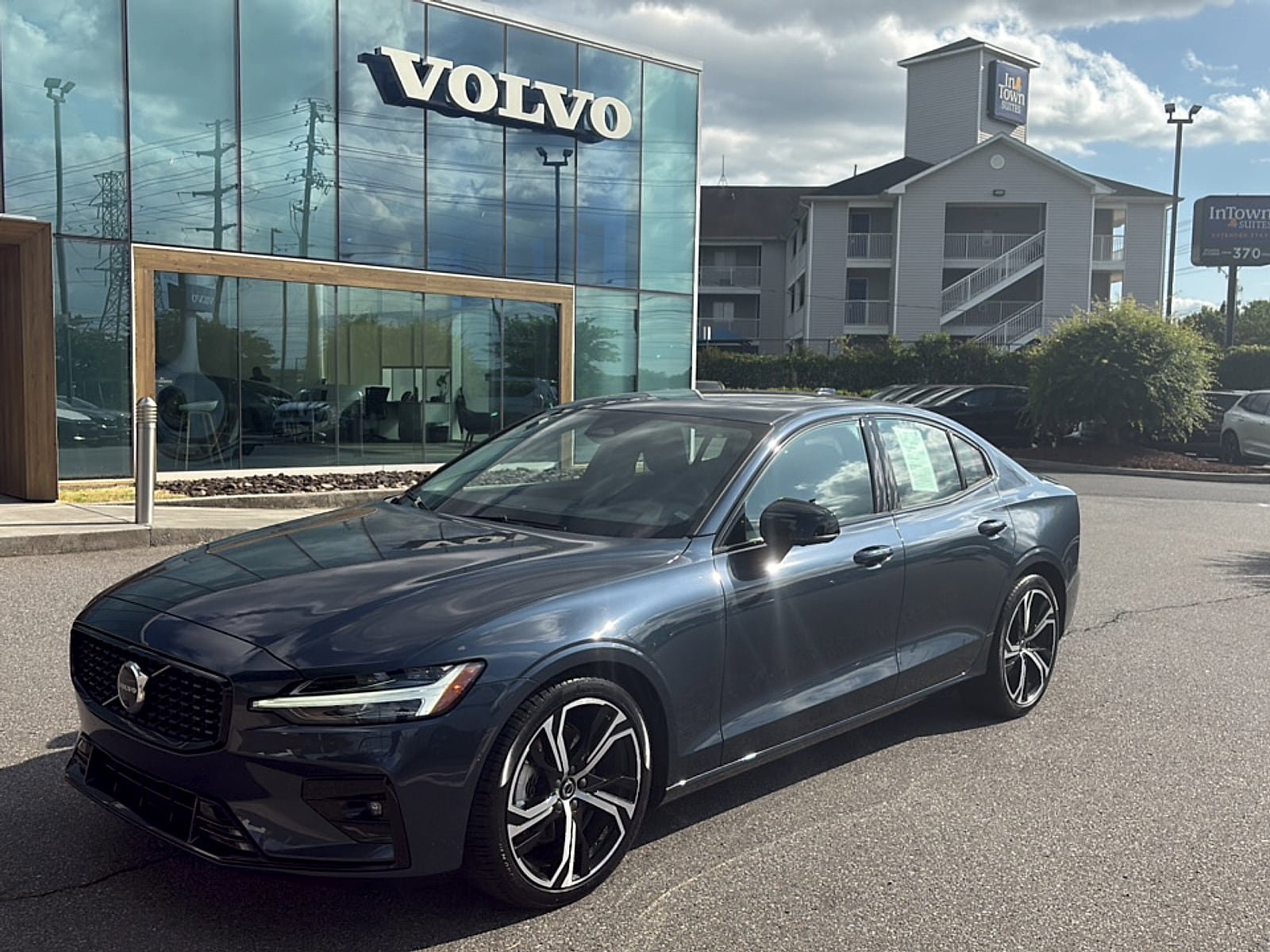 Certified 2024 Volvo S60 B5 Plus w/ Climate Package