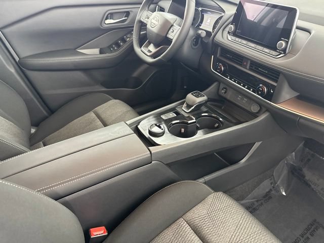 New 2026 Nissan Rogue SV AWD/4WD image 21