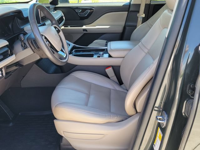 Used 2022 Lincoln Aviator AWD w/ Premium Package image 6