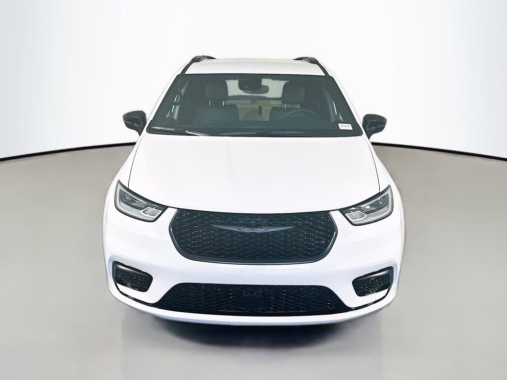 New 2025 Chrysler Pacifica Select w/ Fav Edition Package image 3